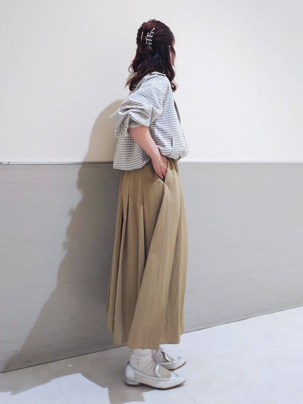 maruさんの「THE SHOP TK｜ショート丈シャツブルゾン」を使ったコーディネート