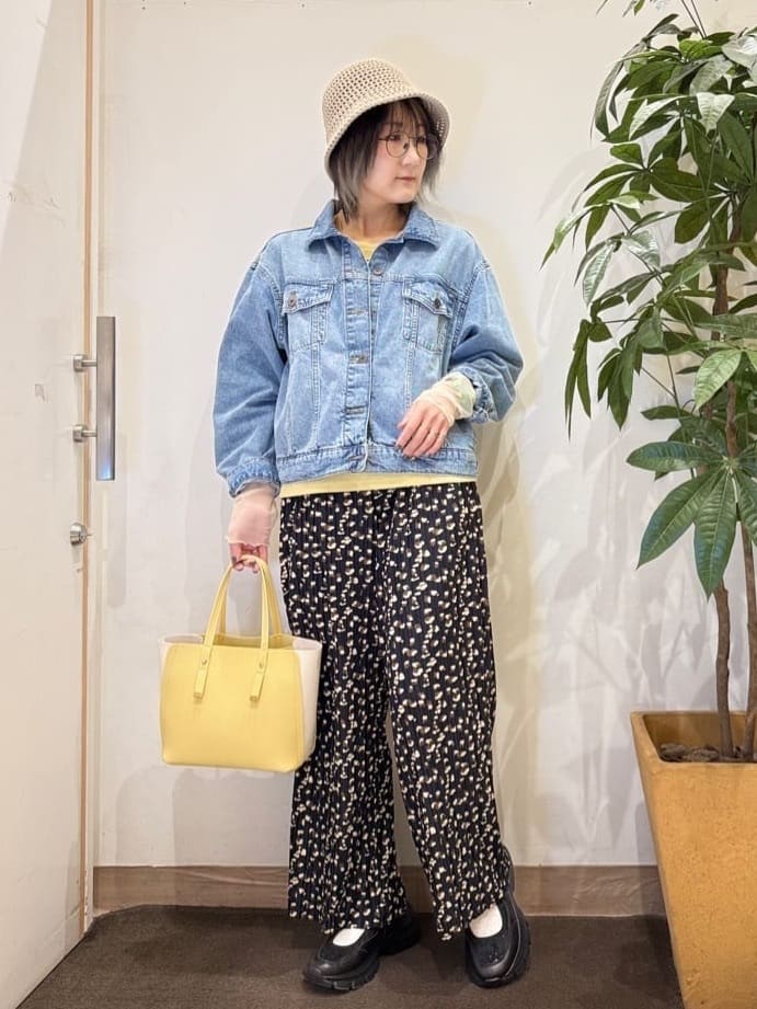 misakiさんの「SHOO･LA･RUE｜【SHOO・LA・RUE DENIM】羽織るだけでこなれる　オーバーサイズデニムジャケット」を使ったコーディネート