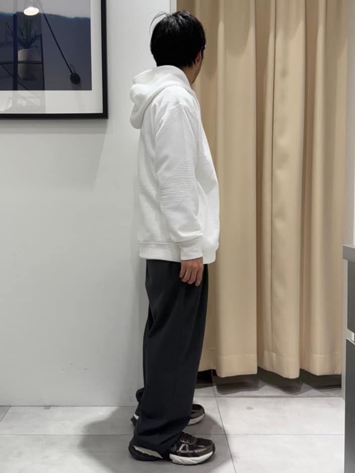 はさんの「THE SHOP TK｜【さりげない表情が、品よく映える。】ふくれジャカードパーカ」を使ったコーディネート