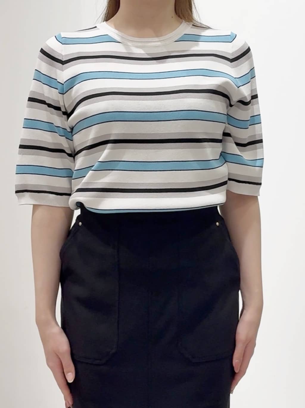 しかっちさんの「grove｜【シリーズ累計36万枚/UVカット・ひんやり・洗濯機OK】やわらかドライタッチ 五分袖クルーネックニ」を使ったコーディネート