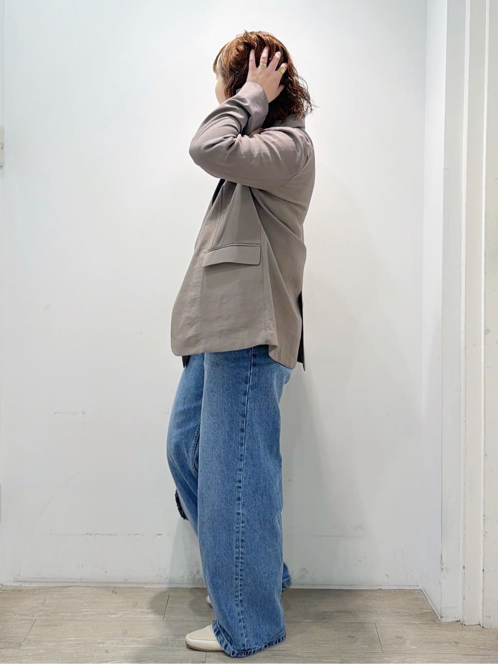 sumicaさんの「OPAQUE.CLIP｜配色レイヤードロングスリーブTシャツ【洗える】」を使ったコーディネート