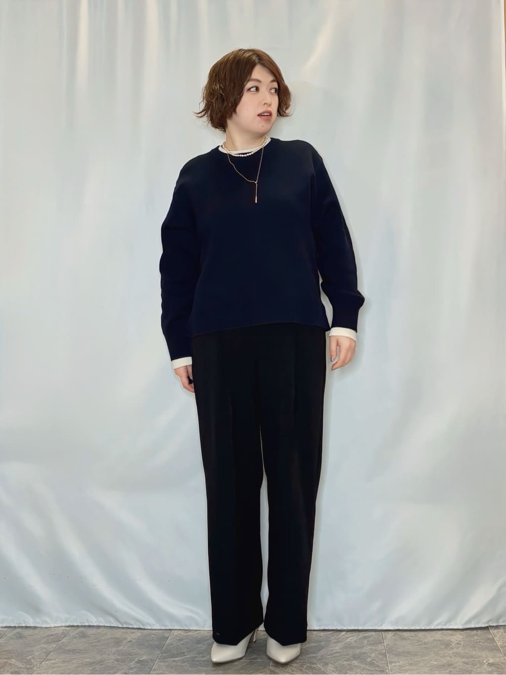 たみさんの「SHOO･LA･RUE｜【防風/撥水/S-LL】お顔回りすっきり見え　Vネックバルーンブルゾン」を使ったコーディネート
