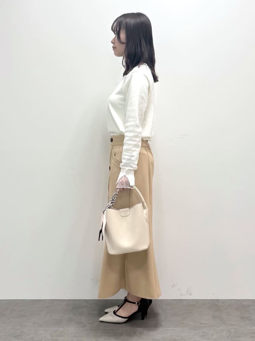 kozuさんの「index｜ドットチュールフリルデザインニット【洗濯機OK】」を使ったコーディネート