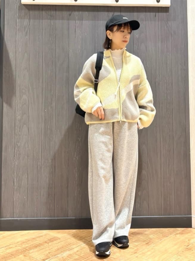meiさんの「SHOO･LA･RUE｜【選べる4柄】ダブルZIPで着こなし色々 柄カーディガン」を使ったコーディネート