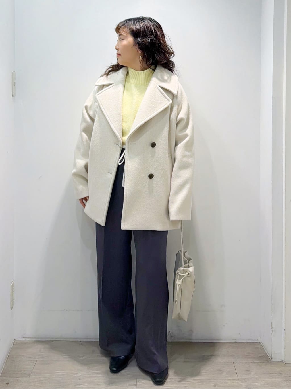 sumicaさんの「OPAQUE.CLIP｜カシミヤブレンドウールミドルピーコート」を使ったコーディネート