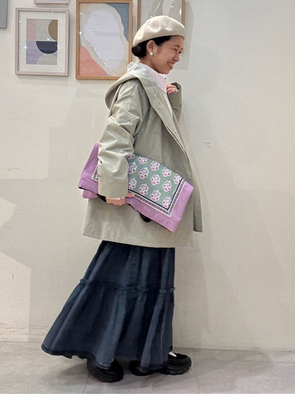 たけぴさんの「SHOO･LA･RUE｜【防花粉/洗濯機可/S-LL】ゆったり着られる 大人のテントフーディージャケット」を使ったコーディネート