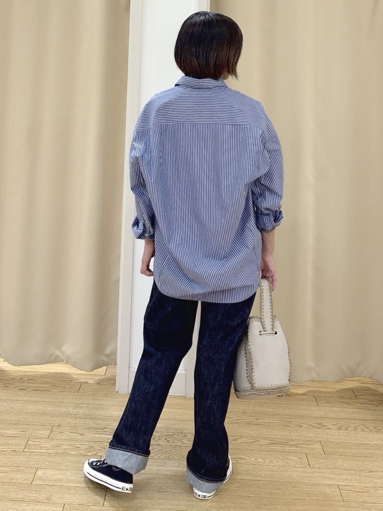 emicoさんの「Dessin｜【洗える】刺繍ロゴ入りオーバーシャツ」を使ったコーディネート