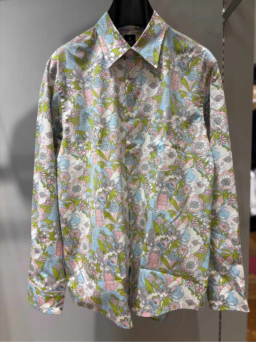 ヒナさんの「TAKEO KIKUCHI｜【BOWLER HAT LABEL】ビリケンプリント 長袖シャツ」を使ったコーディネート