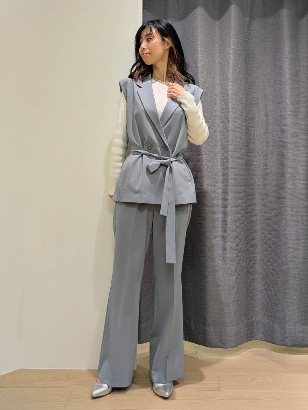 miiさんの「INDIVI｜Comfy SET UP｜ストレートフレアパンツ【セットアップ対応／通勤／カセット服／接触冷感／UV」を使ったコーディネート