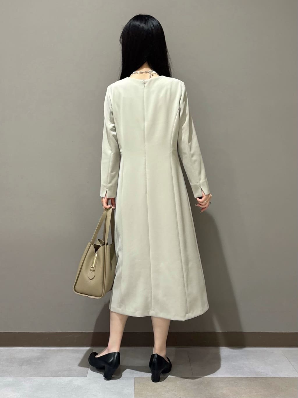 KEIKOさんの「INDIVI｜【上品光沢／SETUP可能】切り替えデザインジャケット」を使ったコーディネート