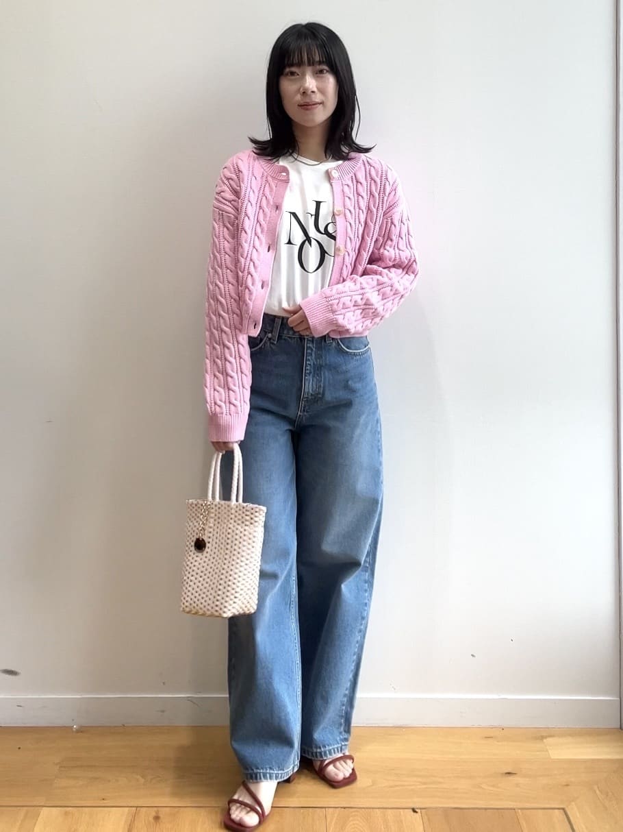 RINAさんの「OPAQUE.CLIP｜リラクシーロゴプリントTシャツ【洗濯機OK】」を使ったコーディネート