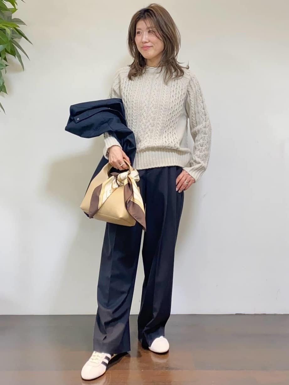 tomoさんの「UNTITLED｜【洗える】スポンディッシュ ケーブル柄ニット」を使ったコーディネート