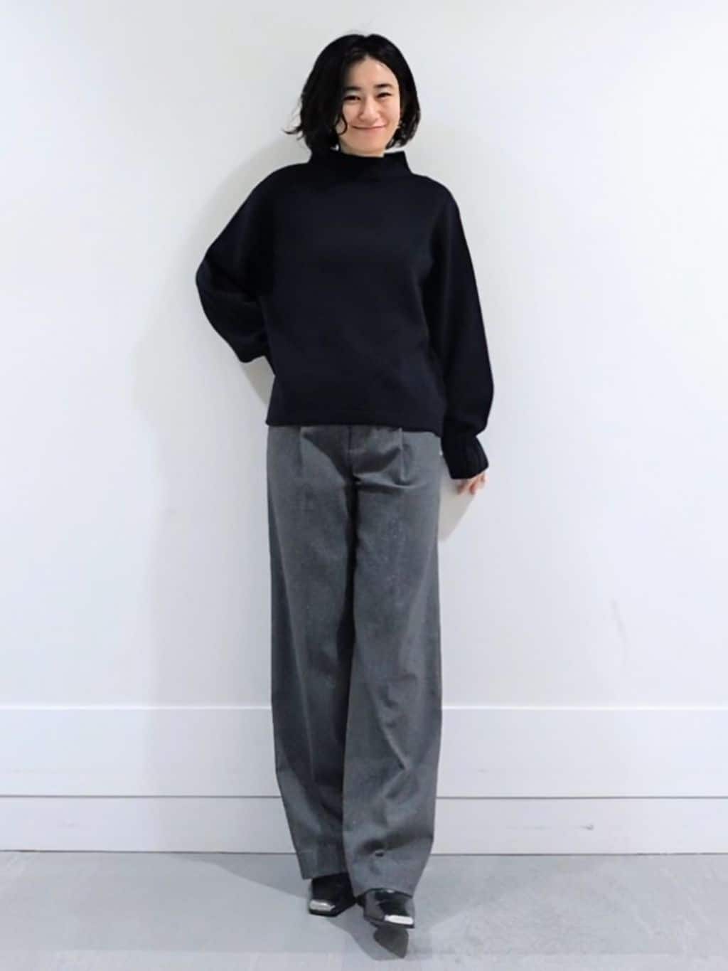 ミズタさんの「UNTITLED｜【はっ水機能/フード取り外し可】ミディダウンコート」を使ったコーディネート