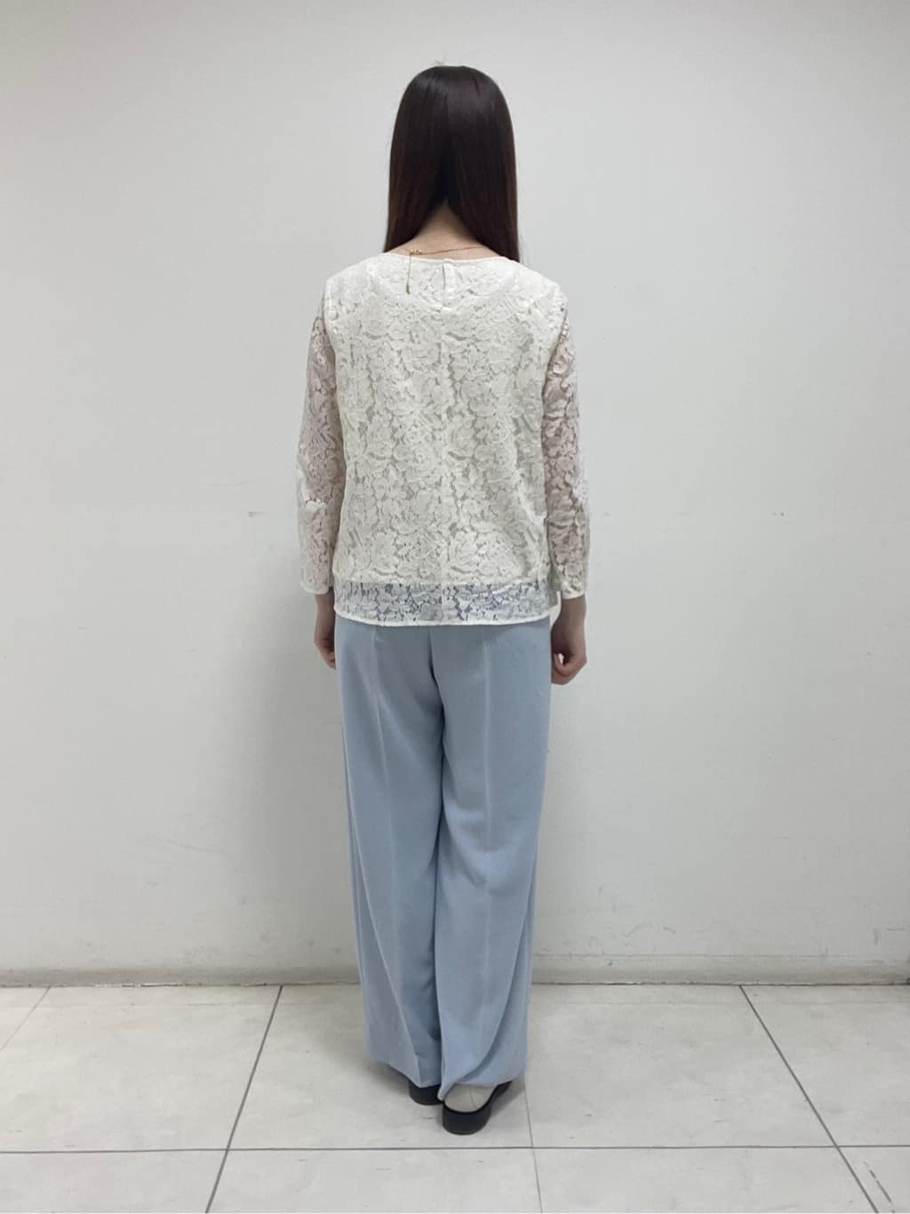 mさんの「INDIVI｜【洗える／多機能／SETUP可】着る日傘ジレジャケット」を使ったコーディネート
