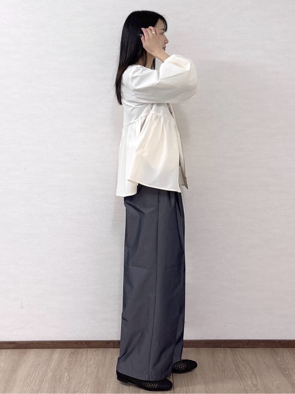 sachikoさんの「OPAQUE.CLIP｜撥水ノーカラーペプラムブルゾン【洗濯機OK／抗ピル】」を使ったコーディネート