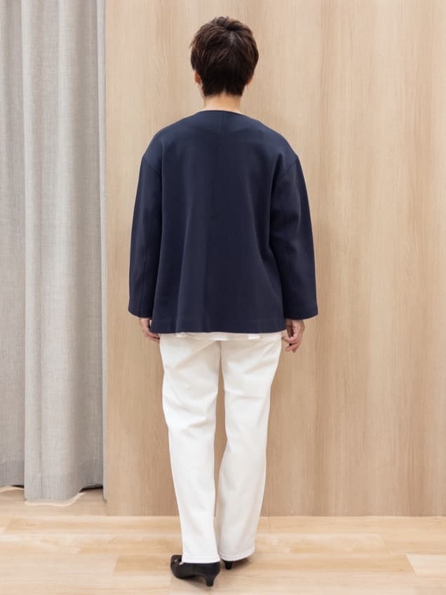シュウコさんの「grove｜【選べる着丈】大人のためのストレートデニムパンツ」を使ったコーディネート