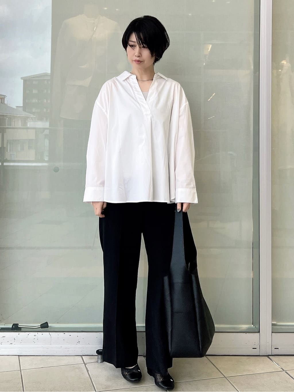 yo-koさんの「OPAQUE.CLIP｜バックシャンスキッパーシャツ【洗濯機OK】」を使ったコーディネート