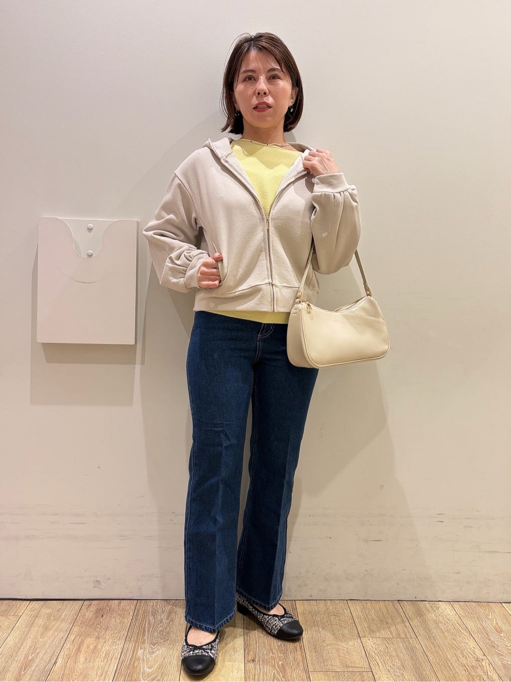YUKOさんの「index｜ラメ裏毛コンパクトジップパーカー【洗濯機OK】」を使ったコーディネート