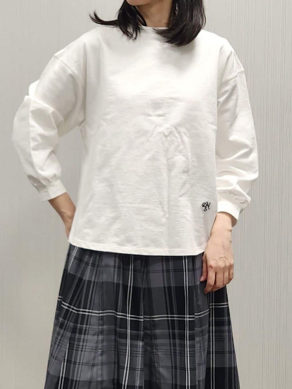 naraさんの「Dessin｜【360度可愛い・洗える】バックヘンリーカットソー」を使ったコーディネート