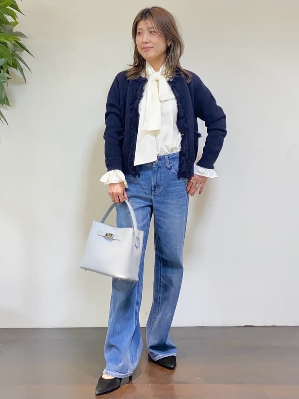 tomoさんの「UNTITLED｜◆【セレモニー/華やか】2WAYボウタイブラウス」を使ったコーディネート