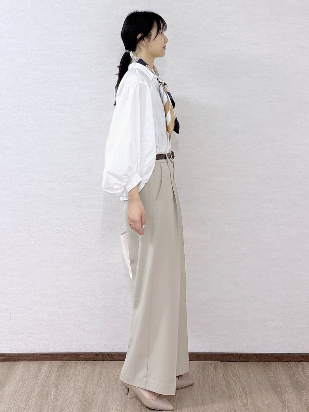 sachikoさんの「OPAQUE.CLIP｜美脚ストレッチストレートワイドパンツ【洗濯機OK】」を使ったコーディネート