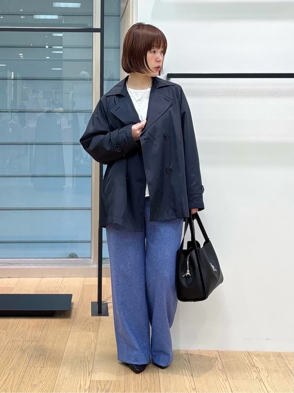asamiさんの「INDIVI｜【褒められパンツ／ウール混】ウォームウール ワイドパンツ」を使ったコーディネート