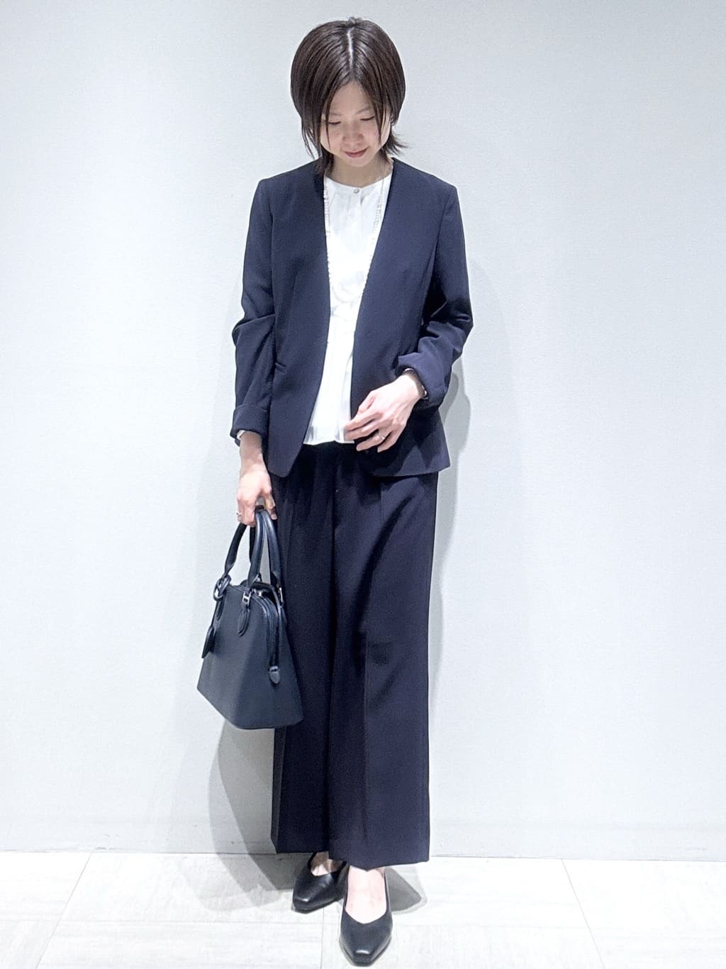 まちこさんの「Reflect｜【UVカット／接触冷感】フロントフリルシフォンブラウス」を使ったコーディネート