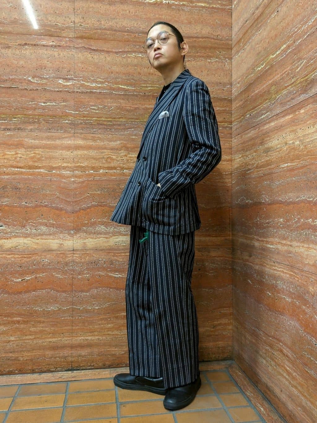 かしげるさんの「TAKEO KIKUCHI｜【BOWLER HAT LABEL】サッカーストライプ ダブルジャケット」を使ったコーディネート