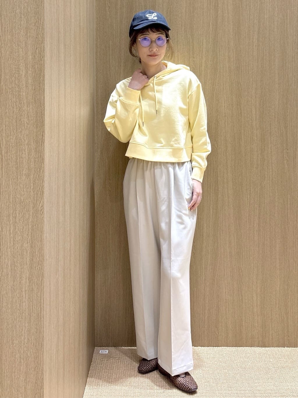 たけねぇさんの「OPAQUE.CLIP｜ショート裏毛フーディ【洗濯機OK】」を使ったコーディネート