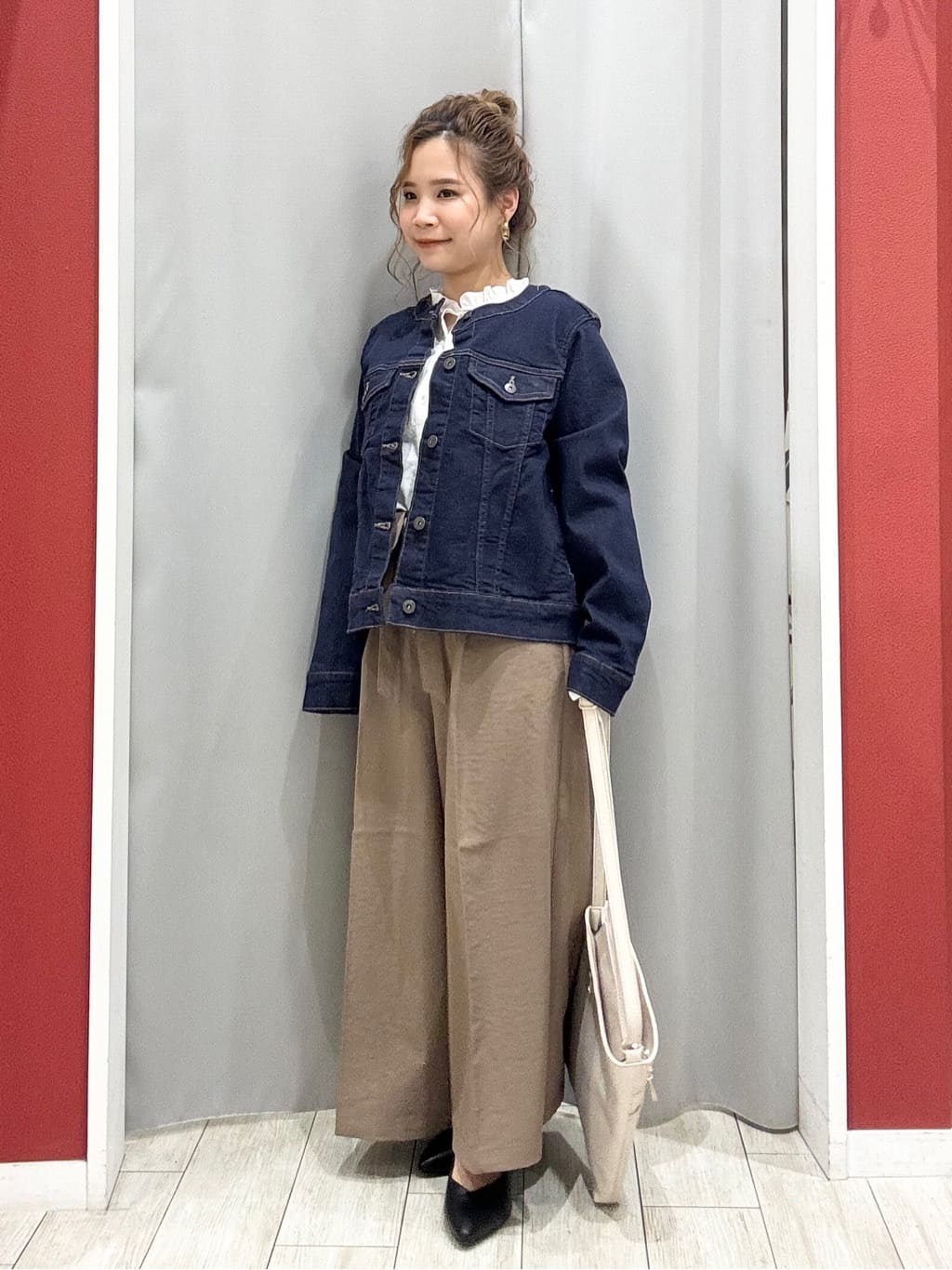 shioさんの「SHOO･LA･RUE｜【SHOO・LA・RUE DENIM/S-LL/高レビュー】大人のための ノーカラーデニムジャケット」を使ったコーディネート