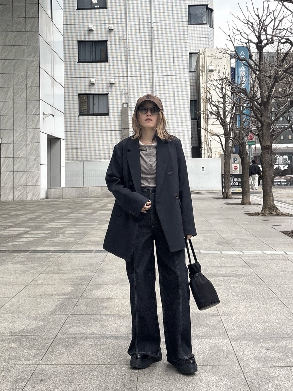 kotakiさんの「INDIVI｜【撥水】ボンディングショートトレンチ」を使ったコーディネート