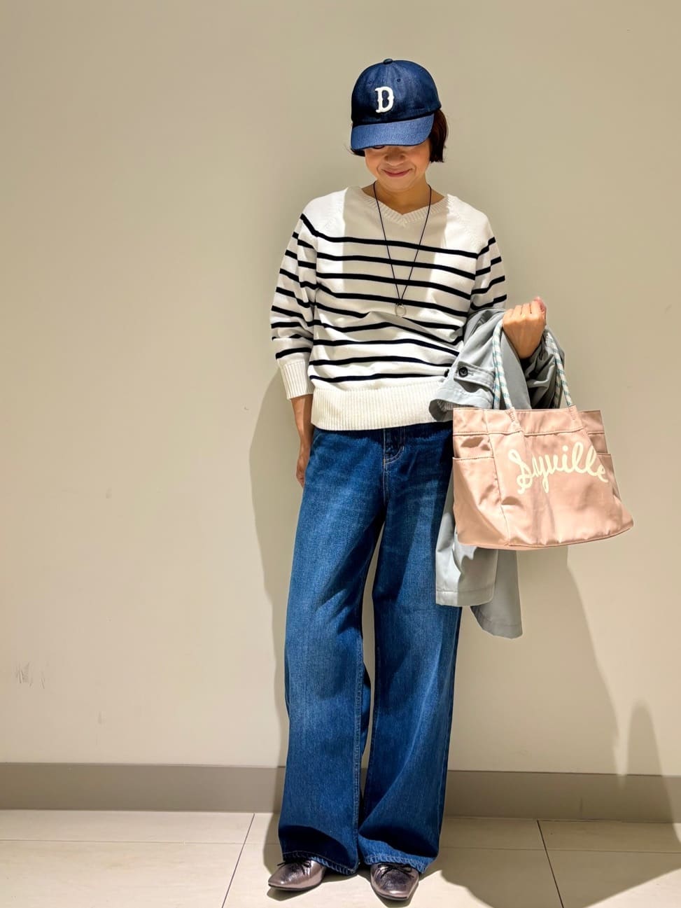 Haruさんの「Dessin｜【洗える】コットンVネックニット」を使ったコーディネート