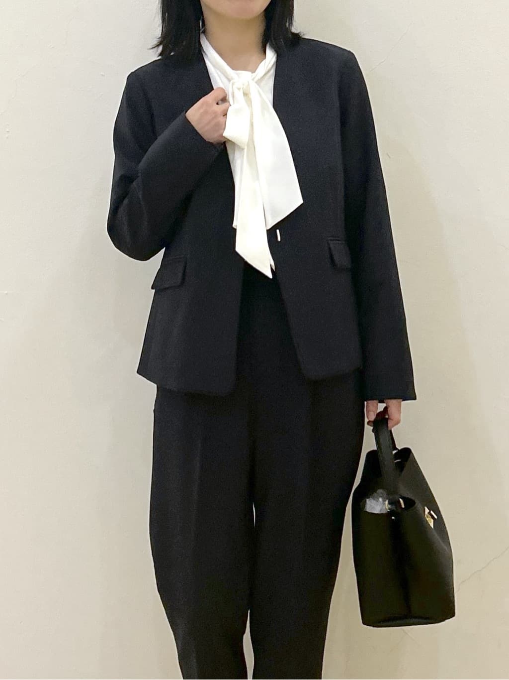 su.さんの「index｜ストレッチノーカラージャケット／セットアップ対応【洗濯機OK／防シワ／イージーアイロン】」を使ったコーディネート