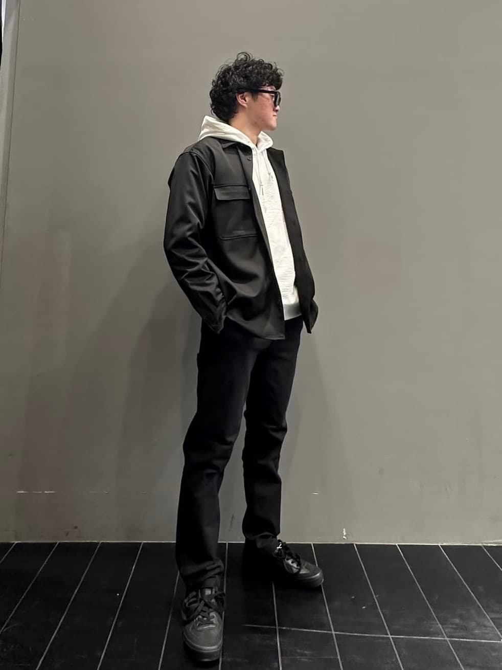 SHUさんの「THE SHOP TK｜【さりげない表情が、品よく映える。】ふくれジャカードパーカ」を使ったコーディネート