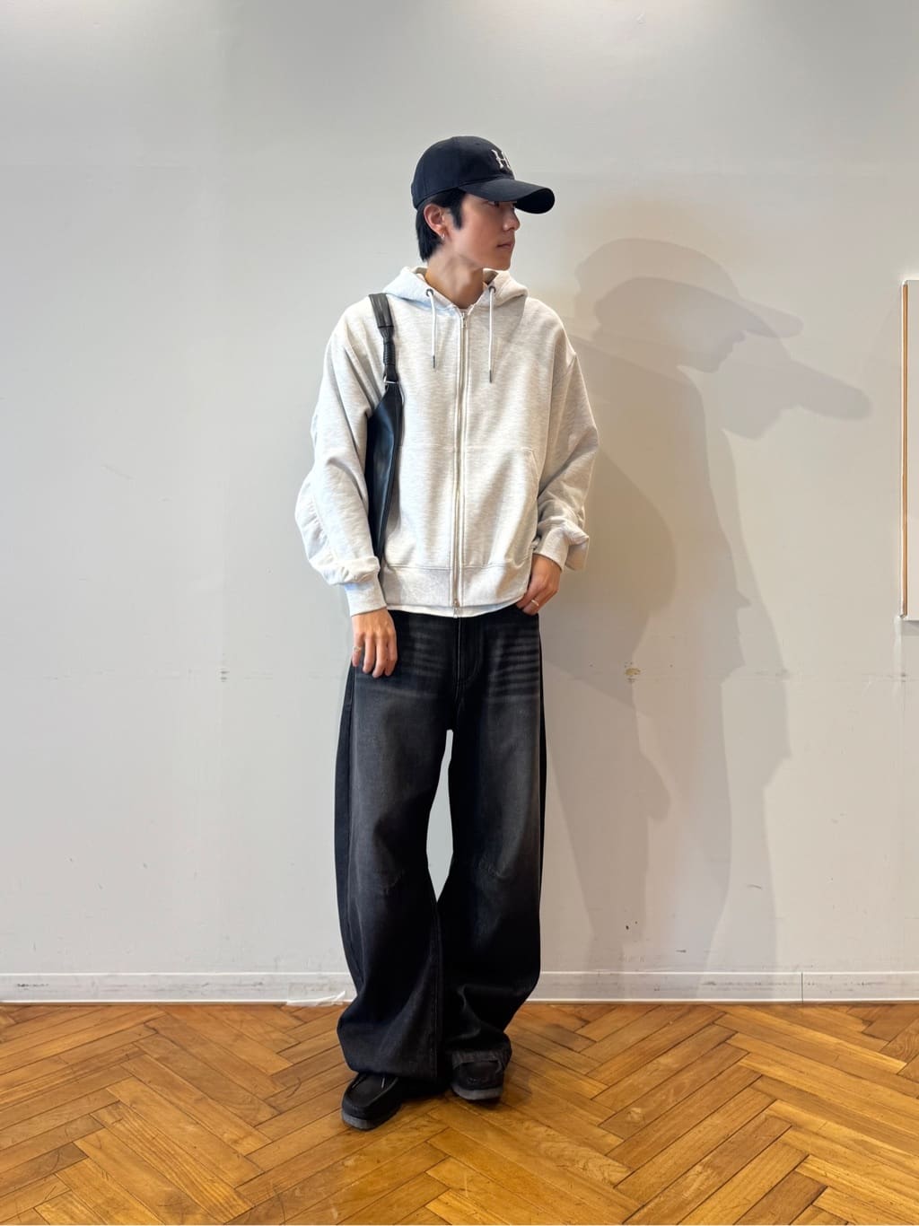 tk.TAKEO KIKUCHI sim