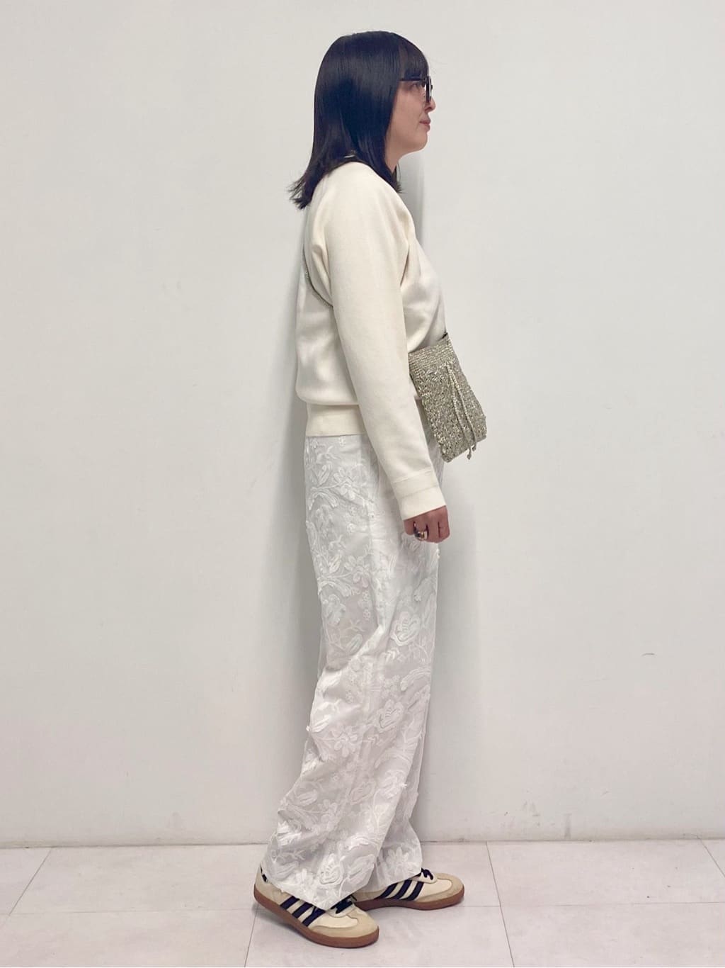Sawaguchiさんの「DRESSTERIOR｜【ウォッシャブル/ウエストゴム】コットンエンブロイダリー イージーパンツ」を使ったコーディネート