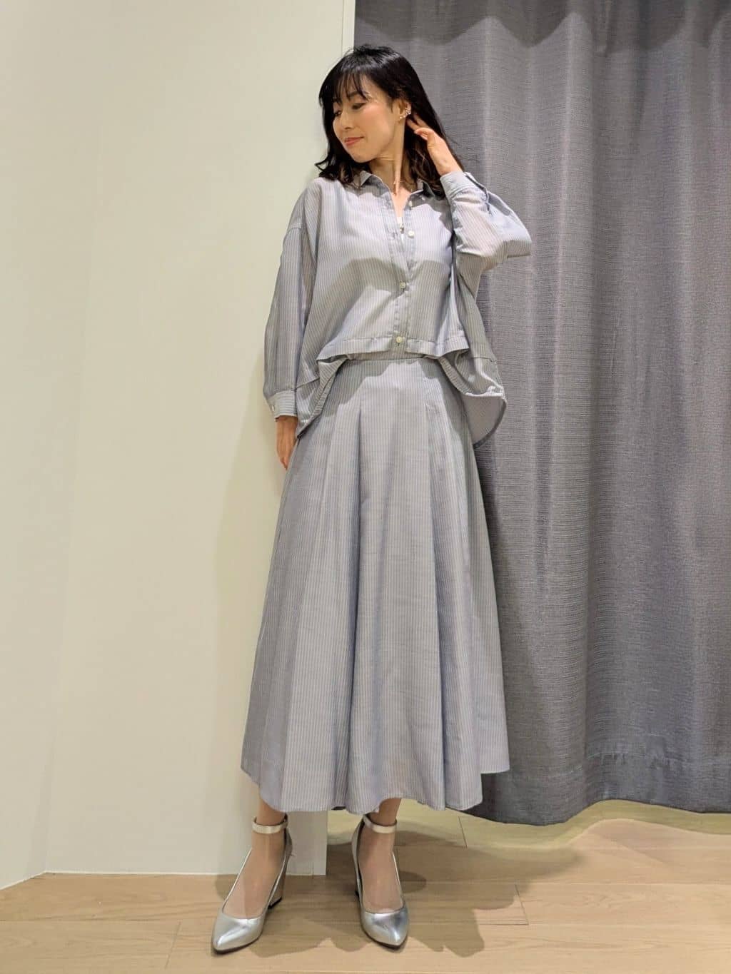 miiさんの「INDIVI｜【前後2WAY／洗える】凹凸編地カーディガンニット」を使ったコーディネート