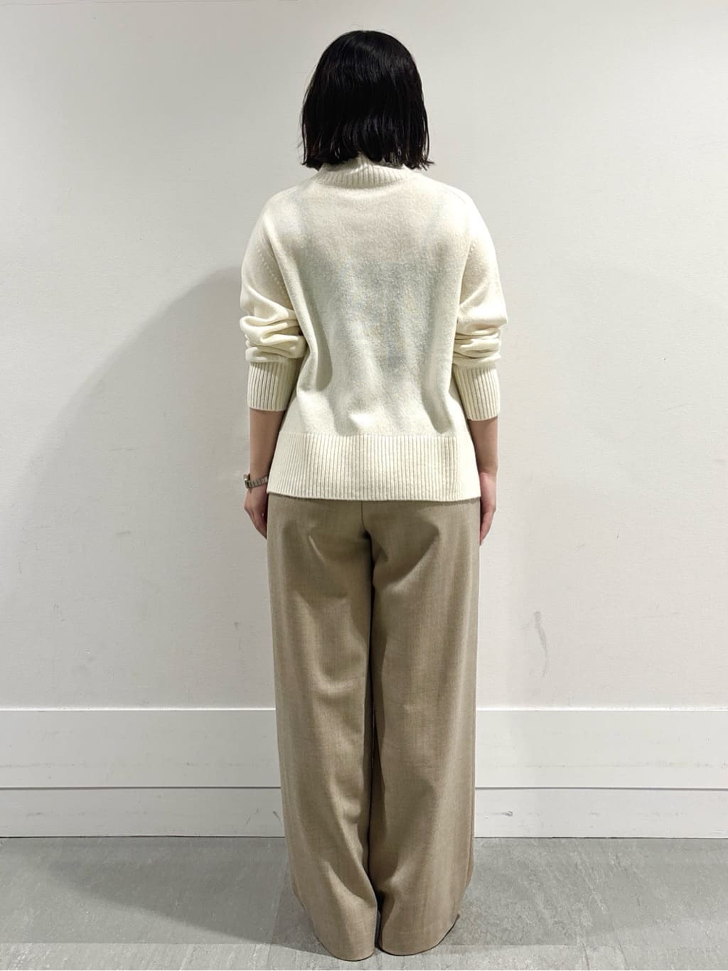 モエカさんの「UNTITLED｜【8色展開/洗える】ウールカシミヤ ハイネックニット」を使ったコーディネート