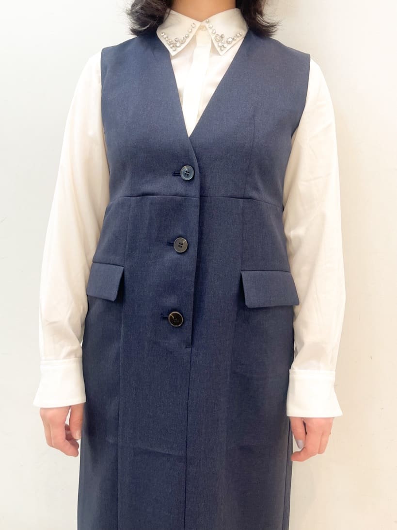 YOさんの「grove｜高評価！【一枚着／ジレ】着回しできるトレンチライクジャンドレ」を使ったコーディネート