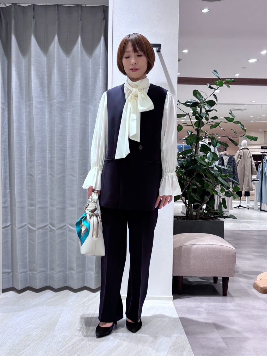 Satoさんの「UNTITLED｜◆【セレモニー/華やか】2WAYボウタイブラウス」を使ったコーディネート
