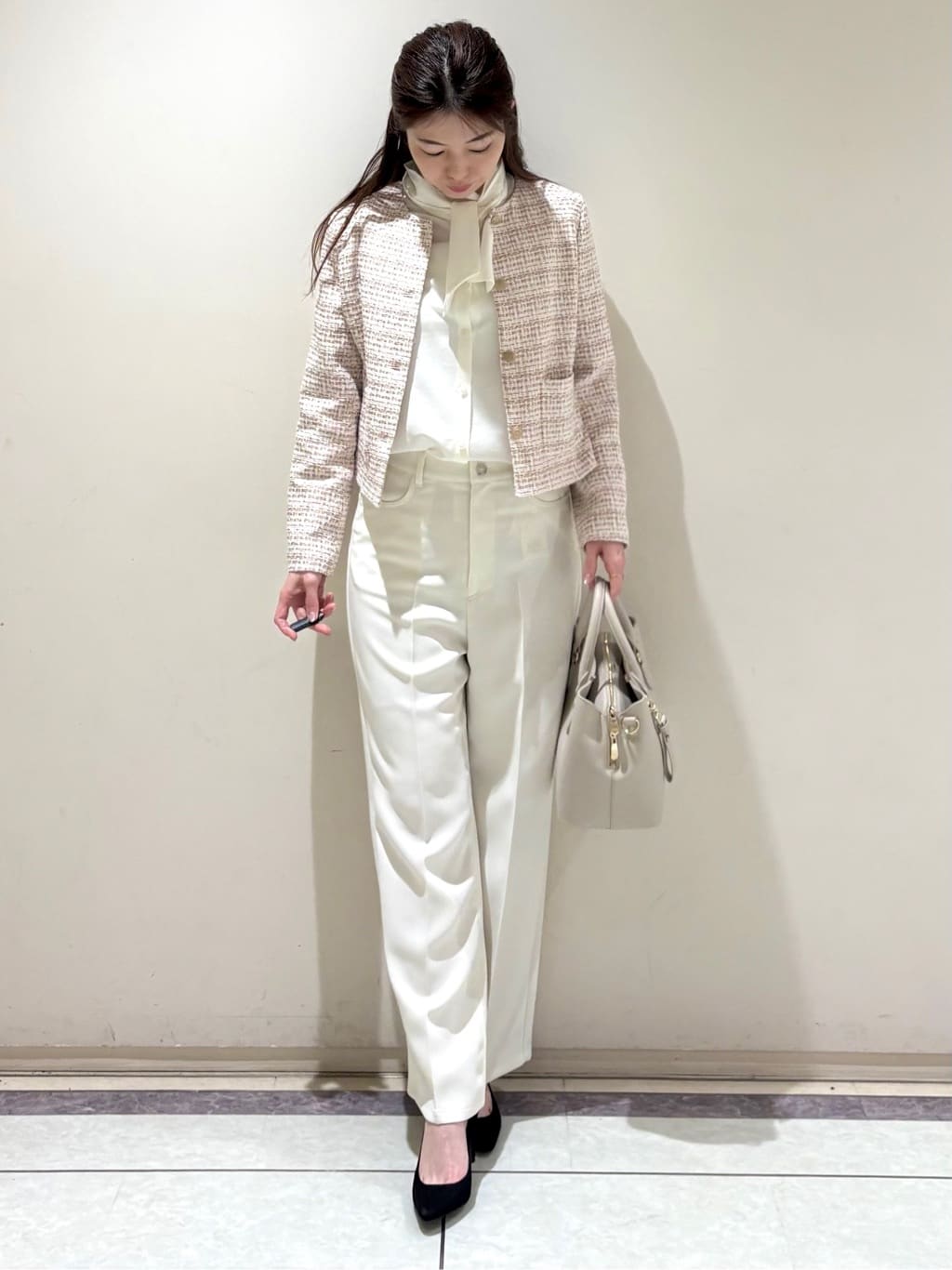 sakiさんの「COUP DE CHANCE｜【手洗い可／日本製】シアーリボンブラウス」を使ったコーディネート
