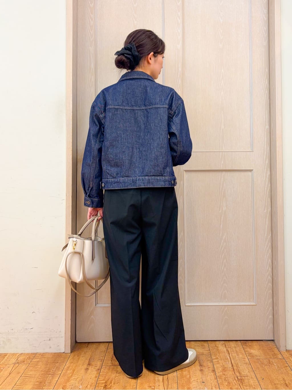 Nakaさんの「SHOO･LA･RUE｜【SHOO・LA・RUE DENIM】羽織るだけでこなれる　オーバーサイズデニムジャケット」を使ったコーディネート