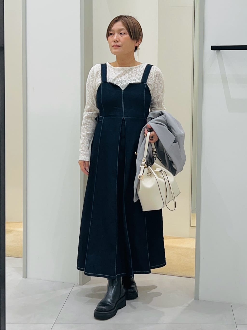 タナさんの「THE SHOP TK｜【通勤にもデイリーにも】CAVIAN 金ボタンダブルブレストジャケット」を使ったコーディネート