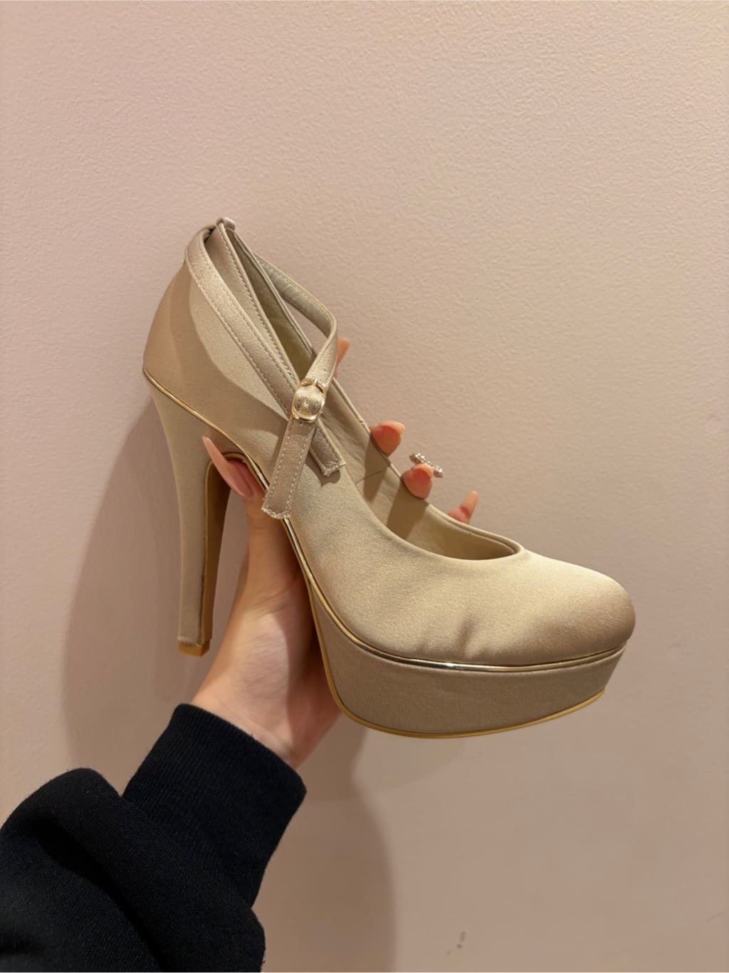 SACHAさんの「ESPERANZA｜2WAY超ハイヒール厚底パンプス」を使ったコーディネート