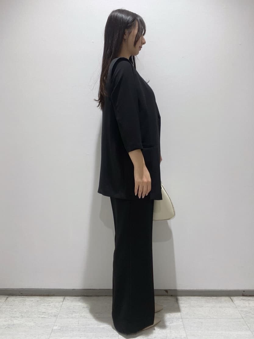 meiさんの「INDIVI｜【洗える／UVケア／SETUP可】着る日傘ペプラムブラウス」を使ったコーディネート