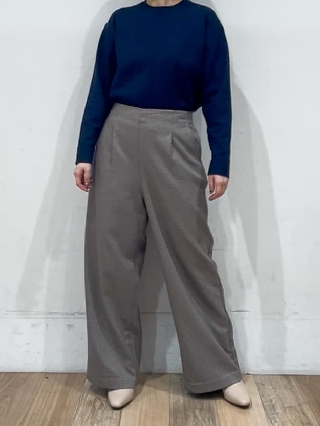 山さんさんの「grove｜【SETUP可能】冬から春まで心地よく　タック編みオーバーサイズニット」を使ったコーディネート
