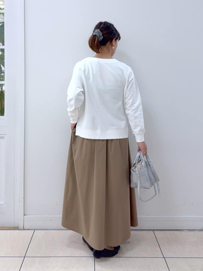 Osawaさんの「Dessin｜【洗える】ラグラン切り替えミニロゴカットソー」を使ったコーディネート