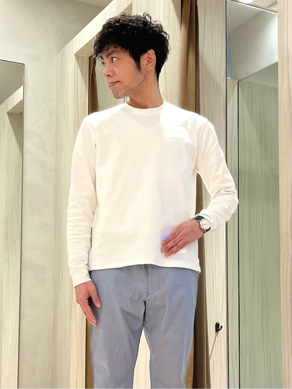 URAさんの「TAKEO KIKUCHI｜【ウールカシミヤブレンド】ビーバー調 スタンドカラー コート」を使ったコーディネート