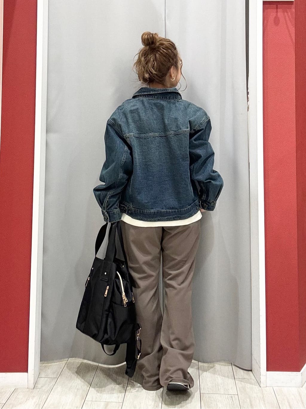 shioさんの「SHOO･LA･RUE｜【SHOO・LA・RUE DENIM】羽織るだけでこなれる　オーバーサイズデニムジャケット」を使ったコーディネート