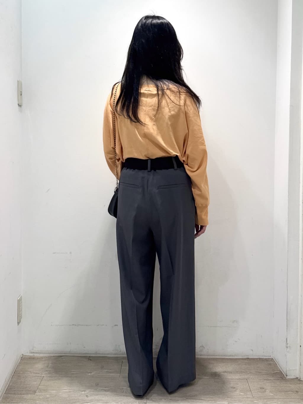 yuicciさんの「OPAQUE.CLIP｜リラクシードルマンスリーブニット【洗濯機OK／抗ピル】」を使ったコーディネート